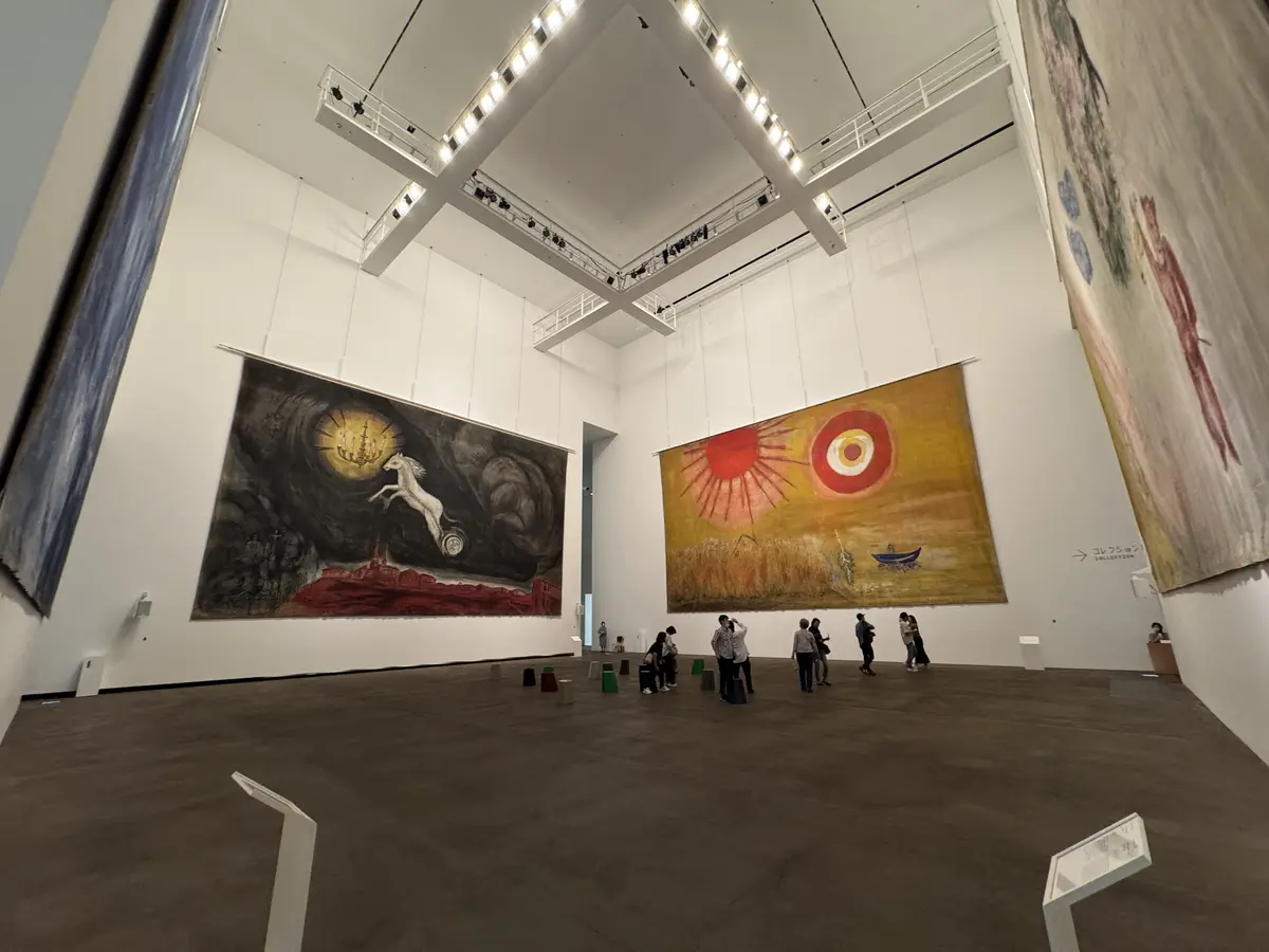 青森県立美術館　アレコホール