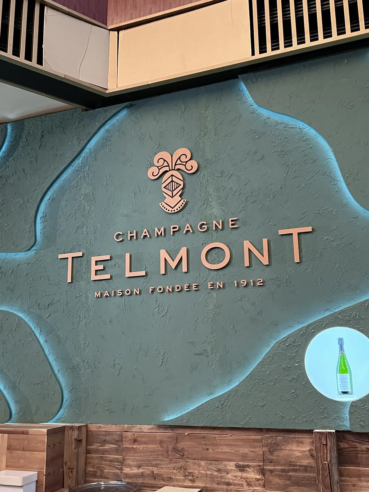 シャンパン・バー by テルモン