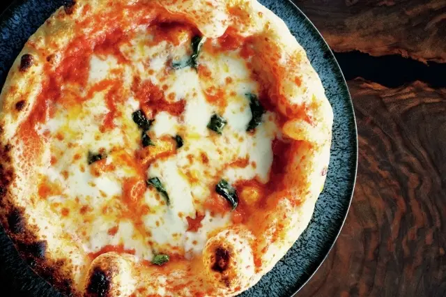 ディナーにはピザを含め3種類のチョイスが