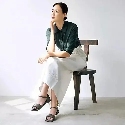 SHISEI×eclat パデッドサンダル