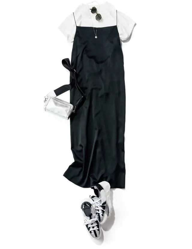 鮮度抜群な小物使いと重ね着でカジュアルモードな着こなしに