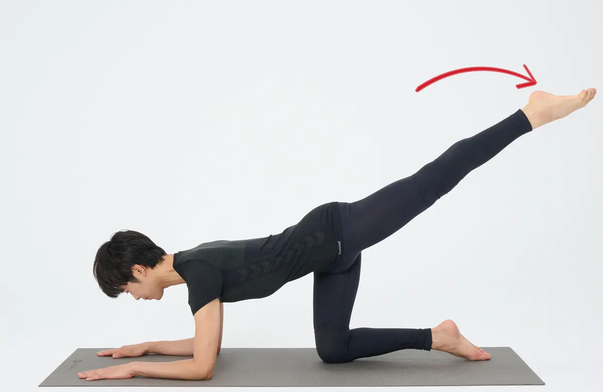 OurAge×Webエクラ　床バレエ_片尻アップ_03