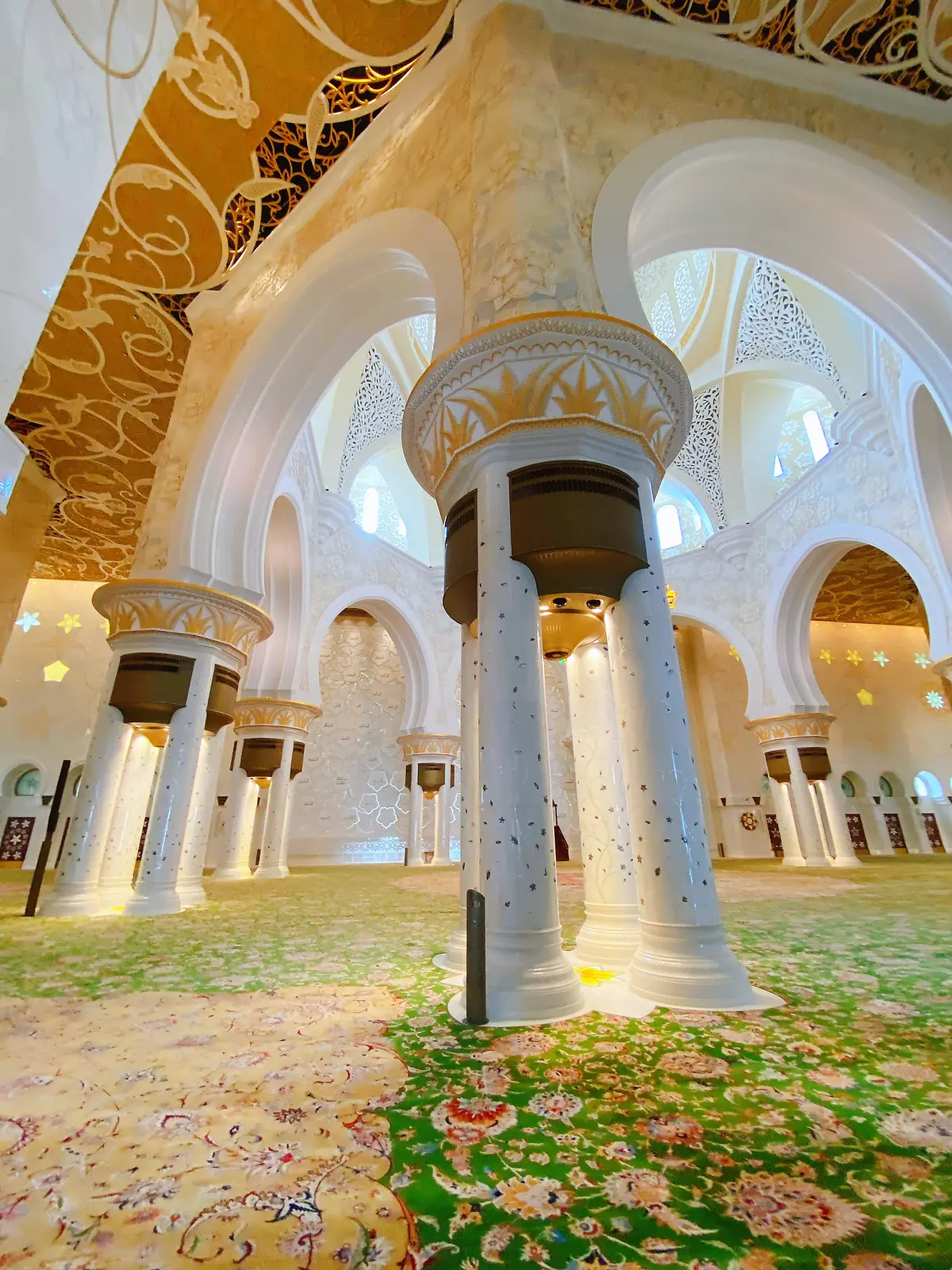アブダビの象徴眩い「グラン・モスク」へ の画像_15