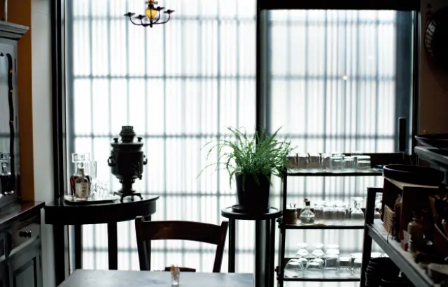 食器や調度品も奇をてらわず、控えめでおしゃれ
