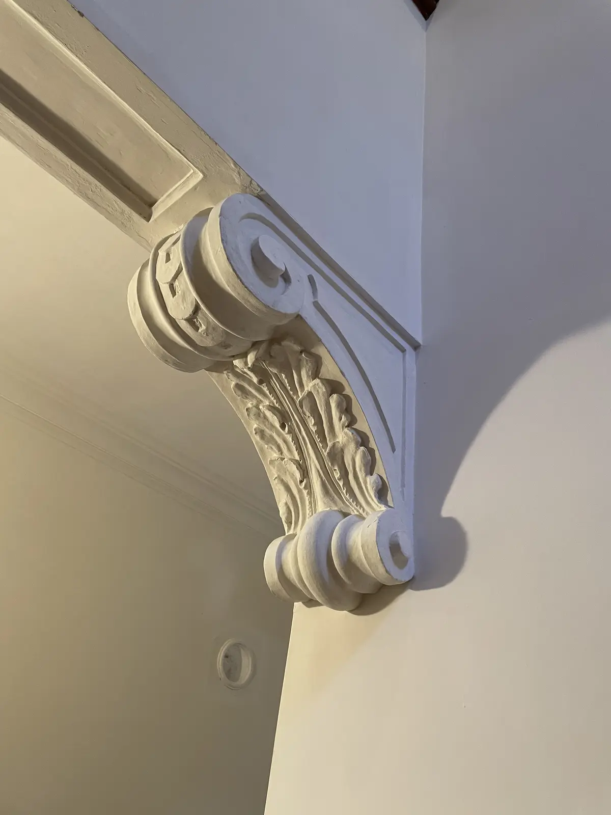 北海道、函館、旧函館公会堂、廊下、漆喰、飾り天井、洋風、西洋風、お洒落、素敵、建築物