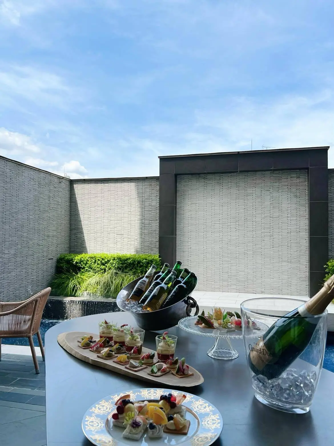 横浜✦関東のお伊勢さんで春風が舞うテラスの画像_2