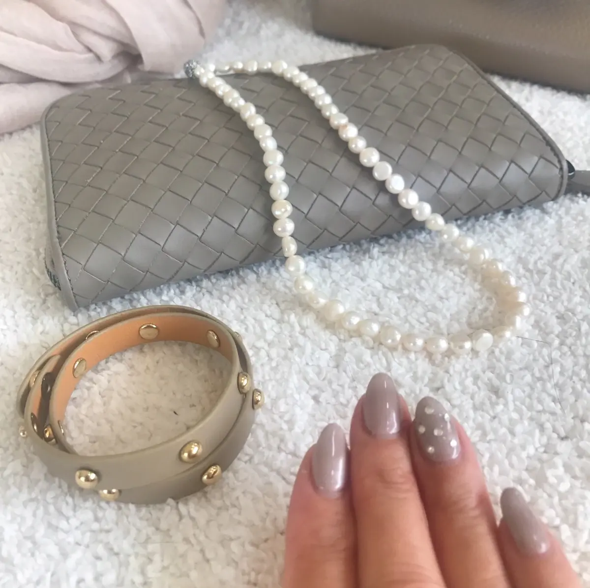 グレージュワントーンコーデの画像_3