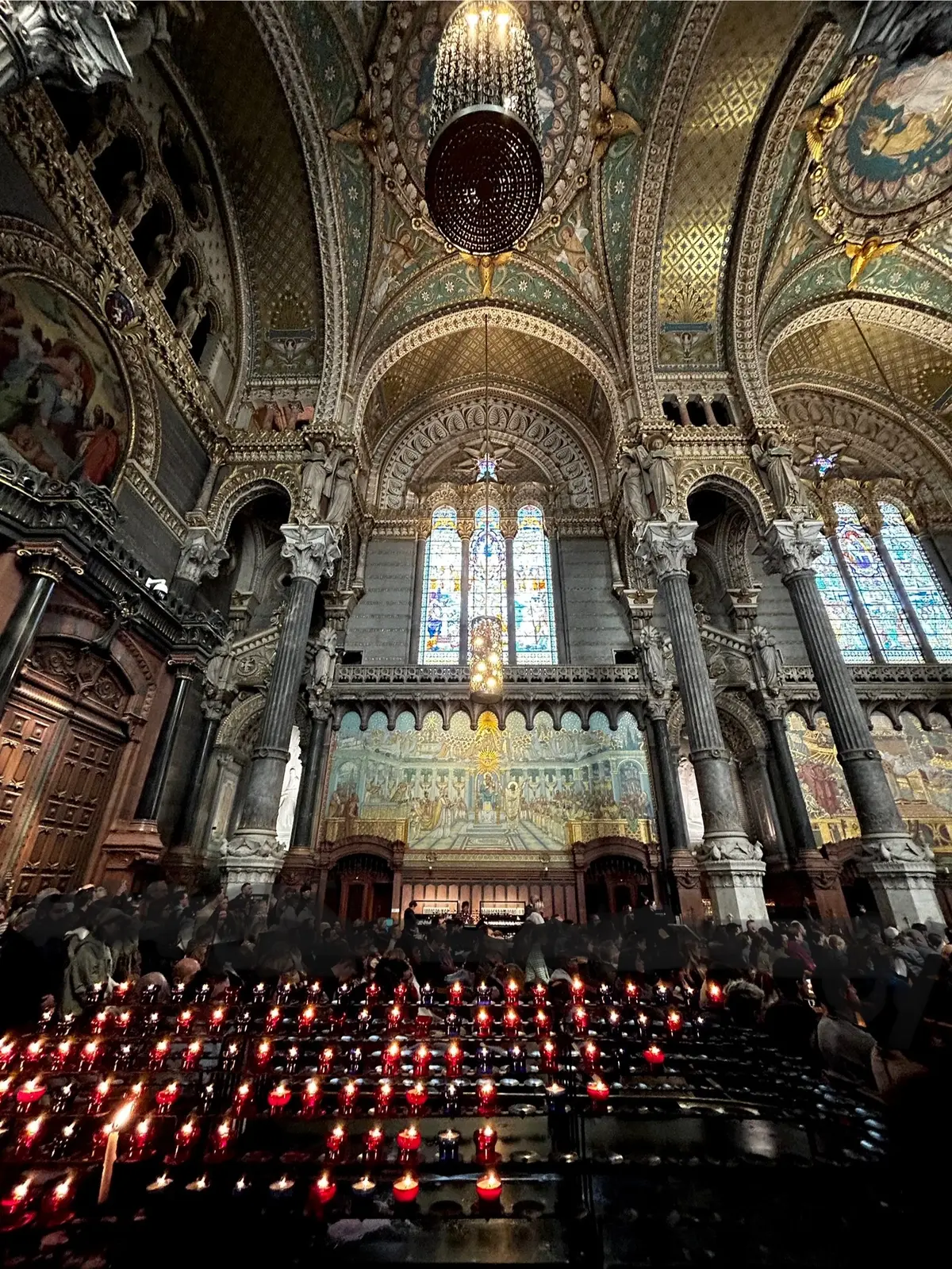 フランス　リヨン　ノートルダム・ド・フルヴィエール大聖堂
