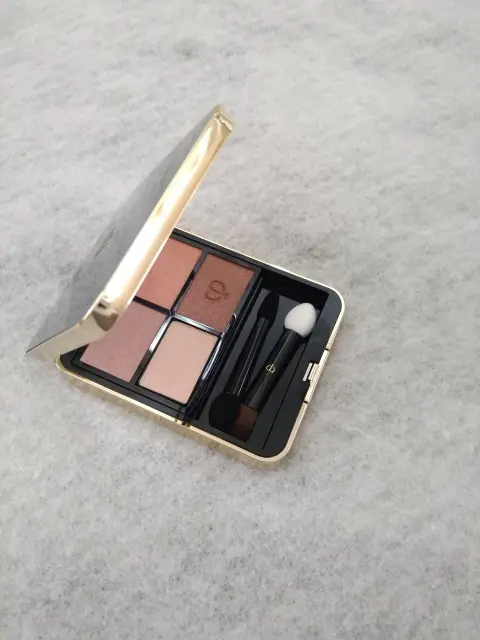 つや肌ファンデーション♪リキッドorクッの画像_4