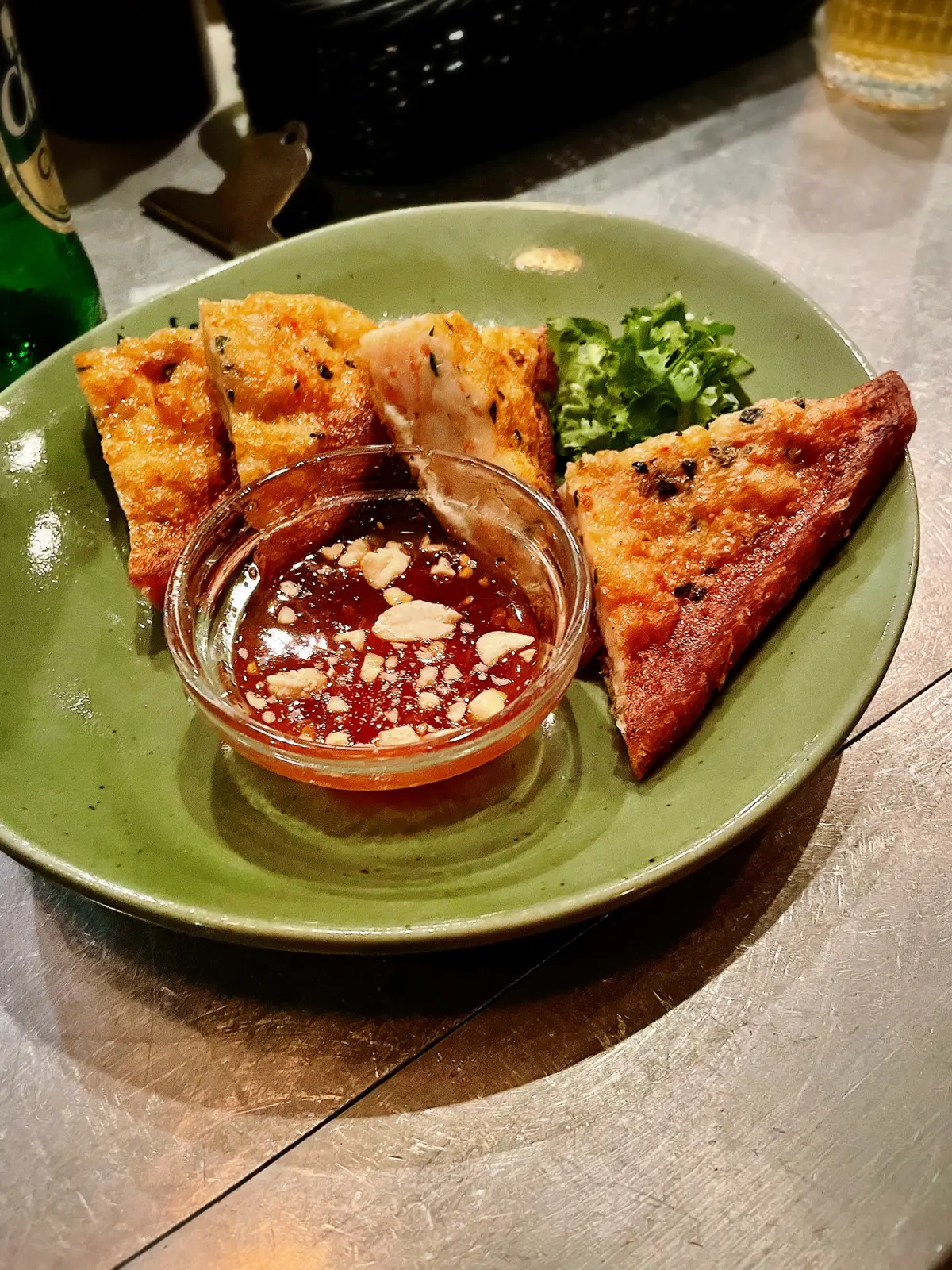 Monsoon Cafe、モンスーンカフェ、カウンター、オーダーカウンター、ビール、タイビール、chang、クラシックビール、海老トースト、お洒落、美味しい、お酒