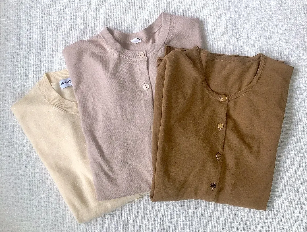 カーディガンベージュ系