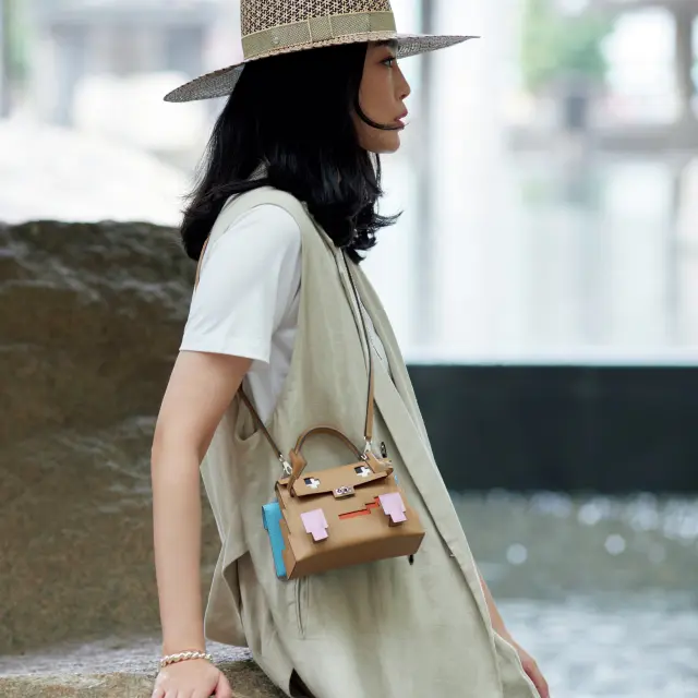 エルメスのクロスボディバッグ