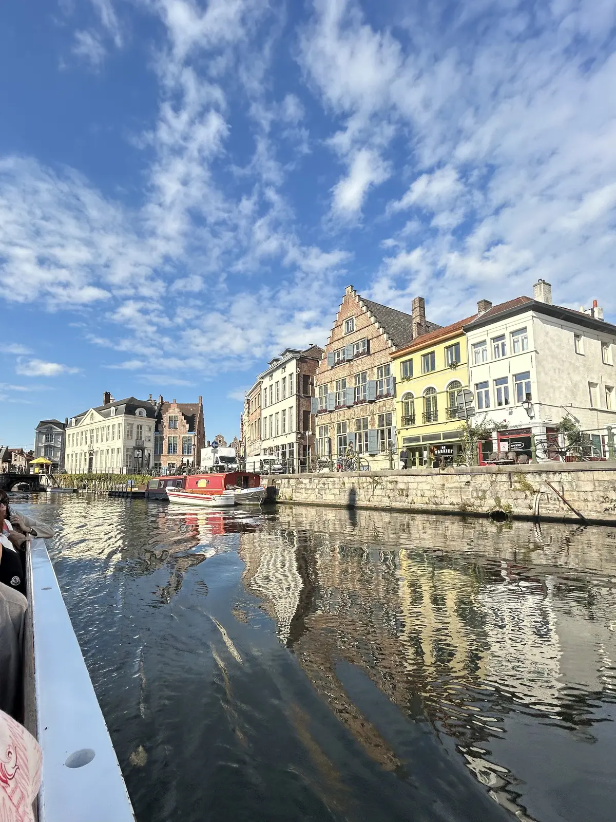 ベルギー　観光　運河クルーズ