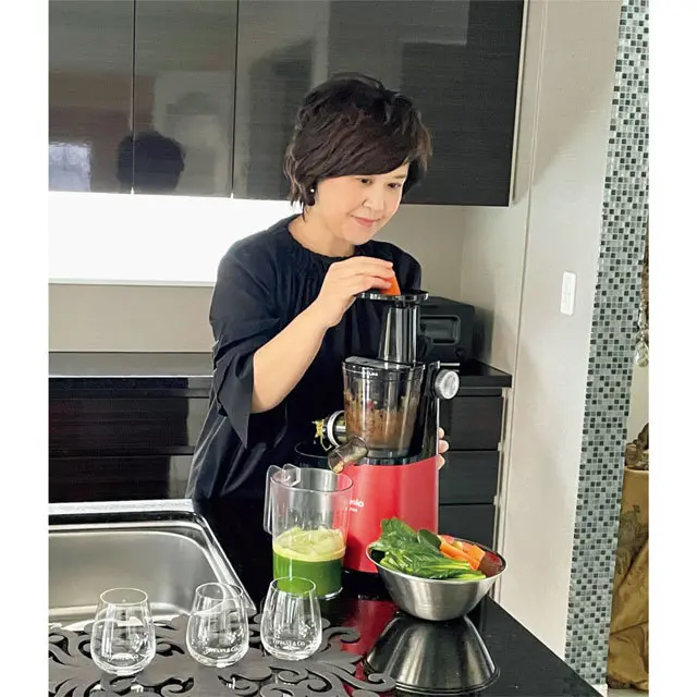 一番のお気に入りはシャープの低速ジューサー『ヘルシオ ジュースプレッソ』