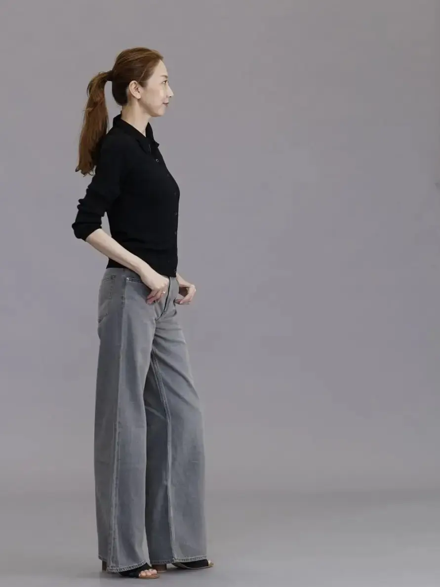 ユニクロ デニムパンツ・リブポロカーディガン愛用　エクラ華組 法村麻起子さん