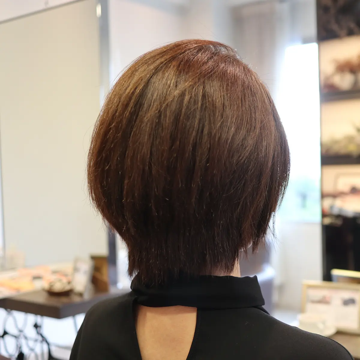 大人ヘアは艶が命！ブラシ型のヘアアイロンの画像_4