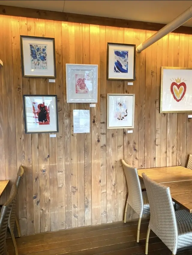 カナルカフェにて、画家 井上文太さんの作の画像_3