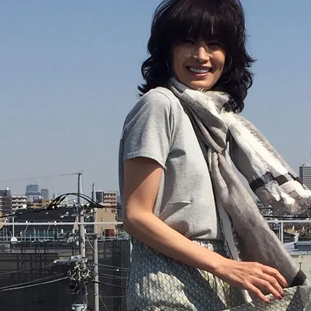 「アラフィーサングラス」高橋里奈さんオフの画像_3