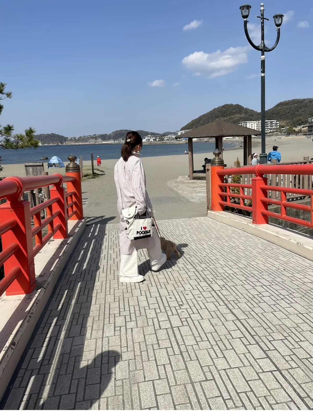 ホワイトパンツコーデで葉山への画像_3