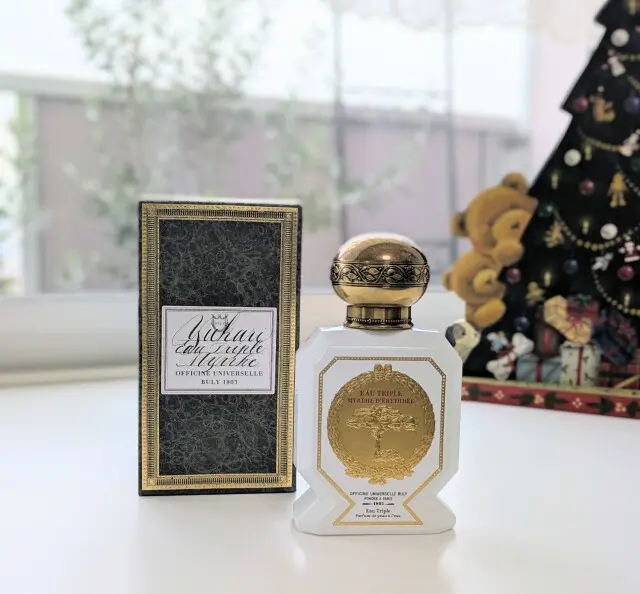 オー.トリプル　ミルラ.デリトレーの香り