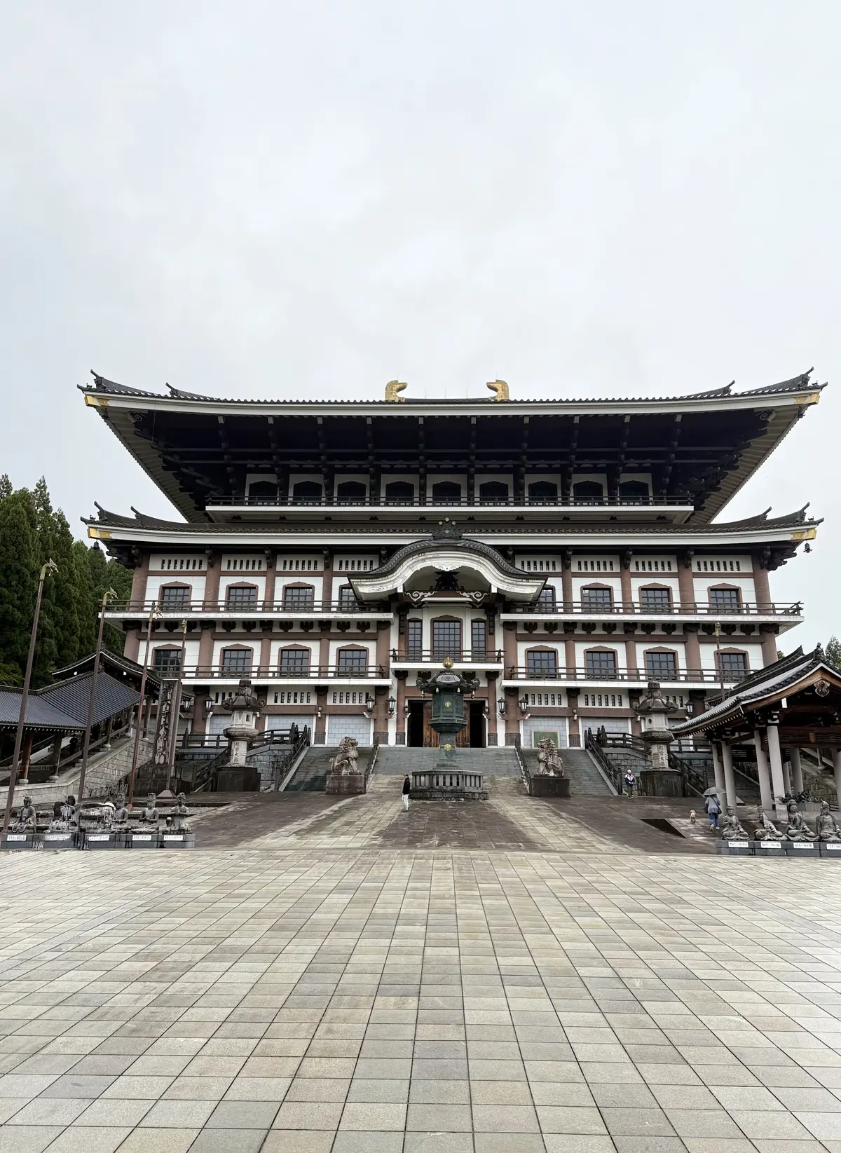 福井県　勝山市　大師山清大寺　越前大仏　五重の塔　福井観光　非日常スポット　観音様