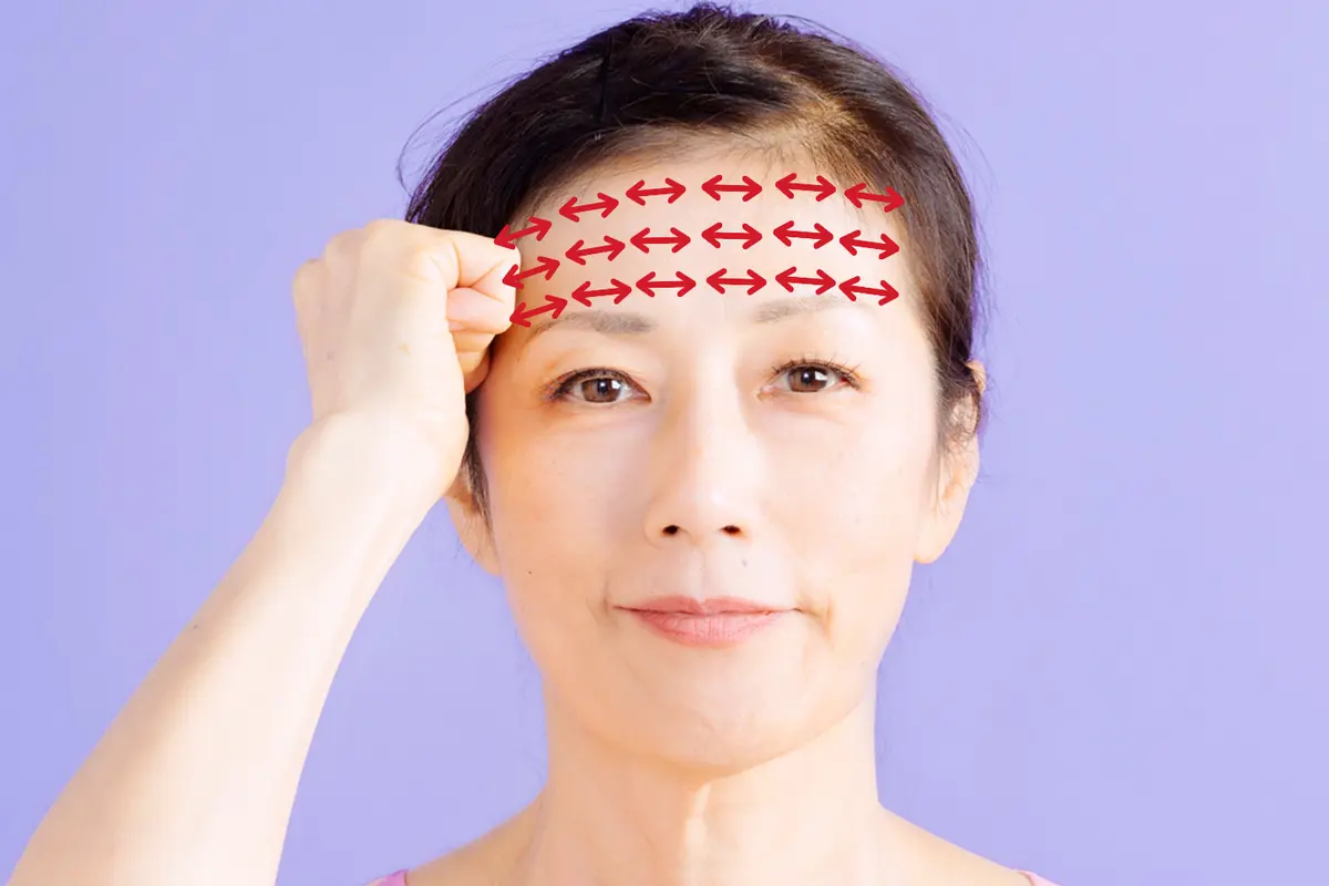 OurAge×Webエクラ　リンパケア　おでこのシワ　マッサージ