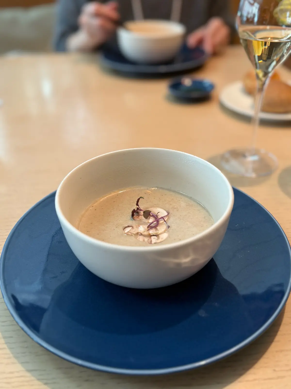 50代　冬のオシャレが華やぐボトムスでおの画像_38