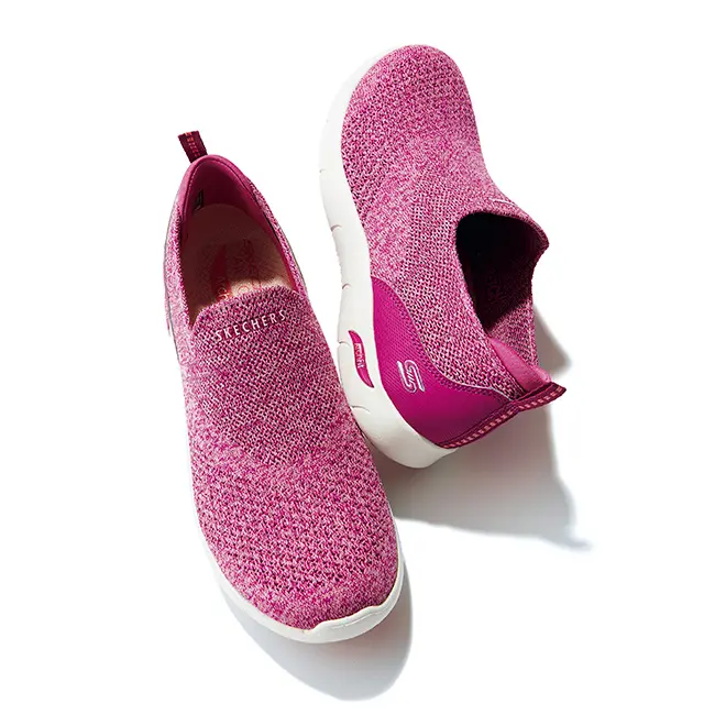 スニーカー「Arch FitーDon’t Go」（104164）￥9,790／スケッチャーズ ジャパン（スケッチャーズ）