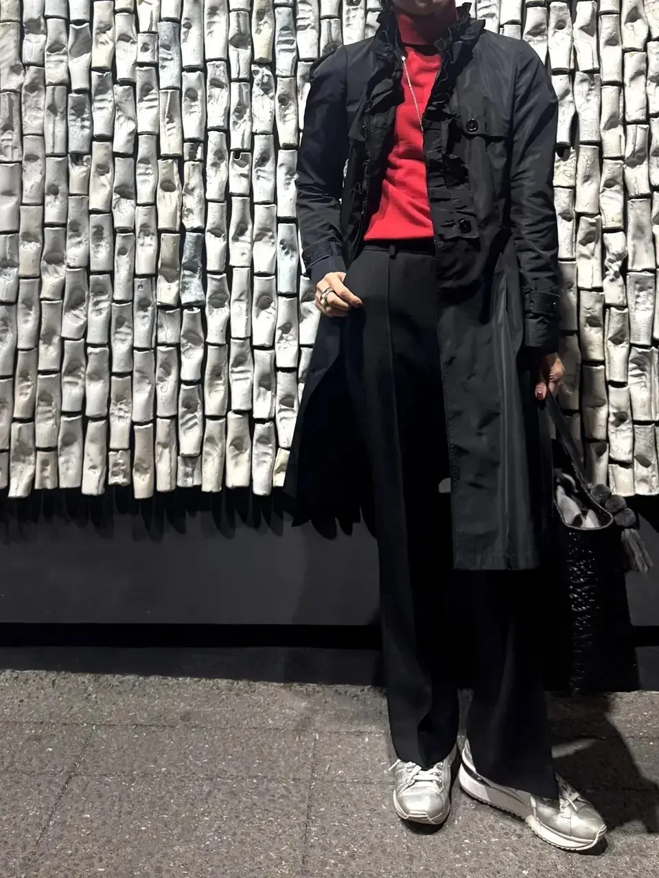 ユニクロ 黒パンツ愛用 エクラ華組 細谷奈弓さん