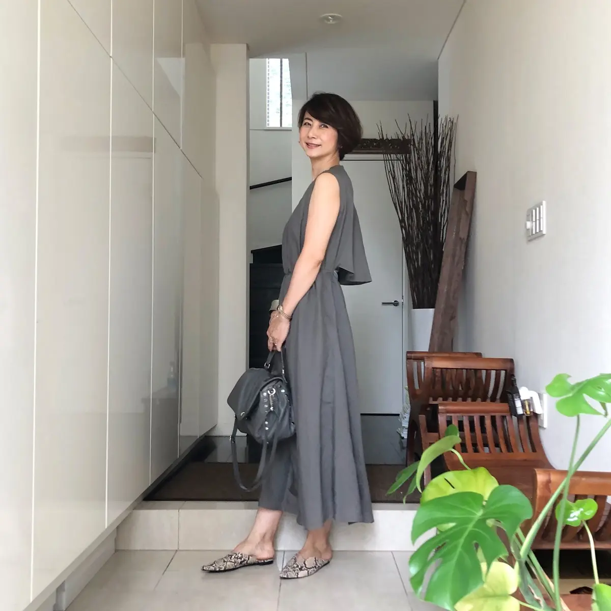 ZARAのパイソン柄のシューズを合わせて