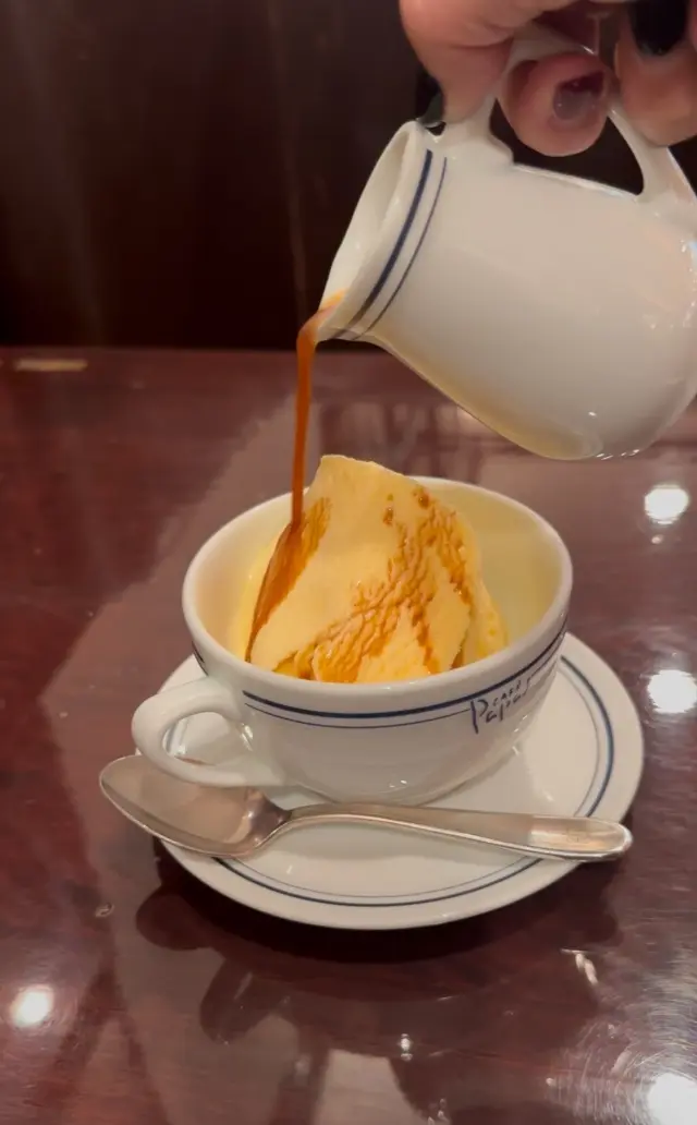 冬の丸の内周辺はクリスマスカラー。の画像_6