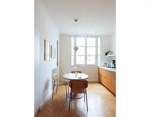 朝食や軽食は、このキッチンの一角が定位置。