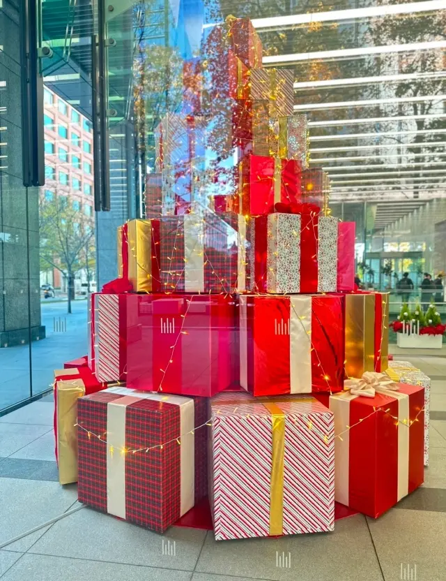 冬の丸の内周辺はクリスマスカラー。の画像_3