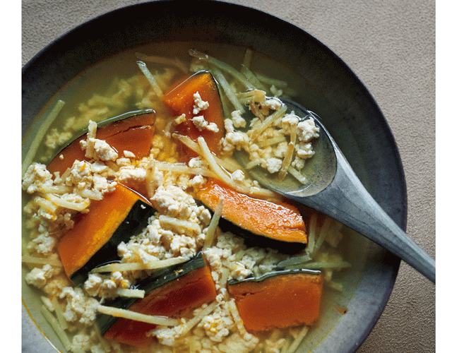 かぼちゃと鶏ひき肉のしょうがたっぷりスープ