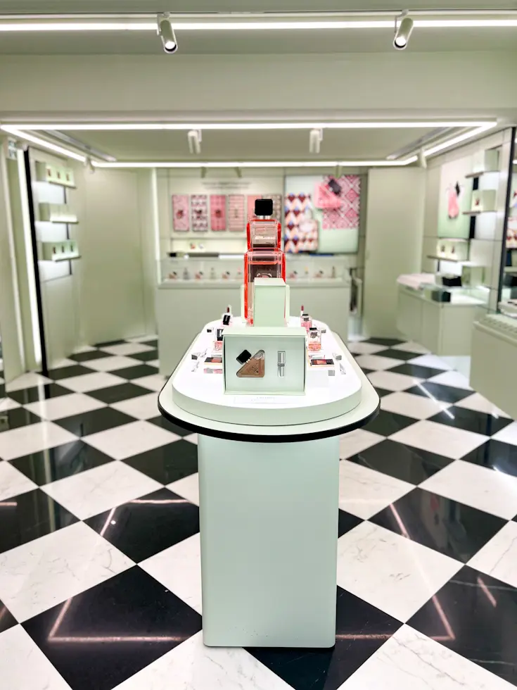 【PRADA】メイク＆スキンケアアイテムの画像_7