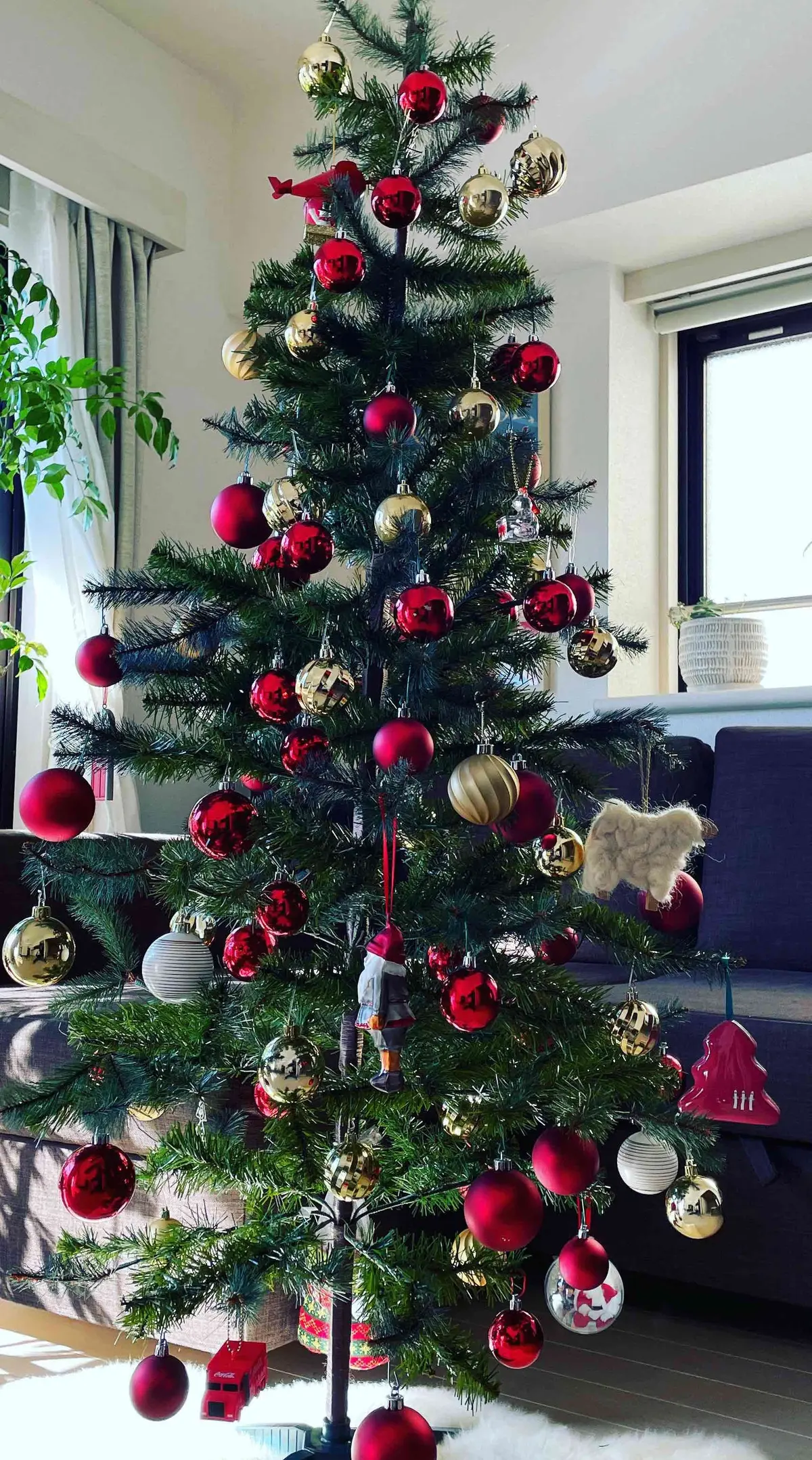 クリスマスツリー　赤で統一した一昨年の我が家