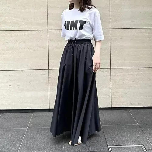 【50代 ファッション】気温28度を乗りの画像_44