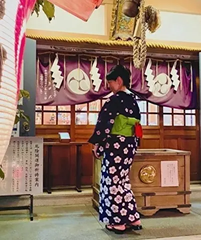 美のパワースポット 隠田神社で線香花火をの画像_6