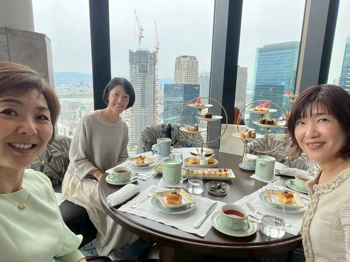 絶景アフタヌーンティー@ウォルドーフ・アの画像_4