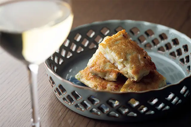 鱧をベースにしたすり身魚を使用。