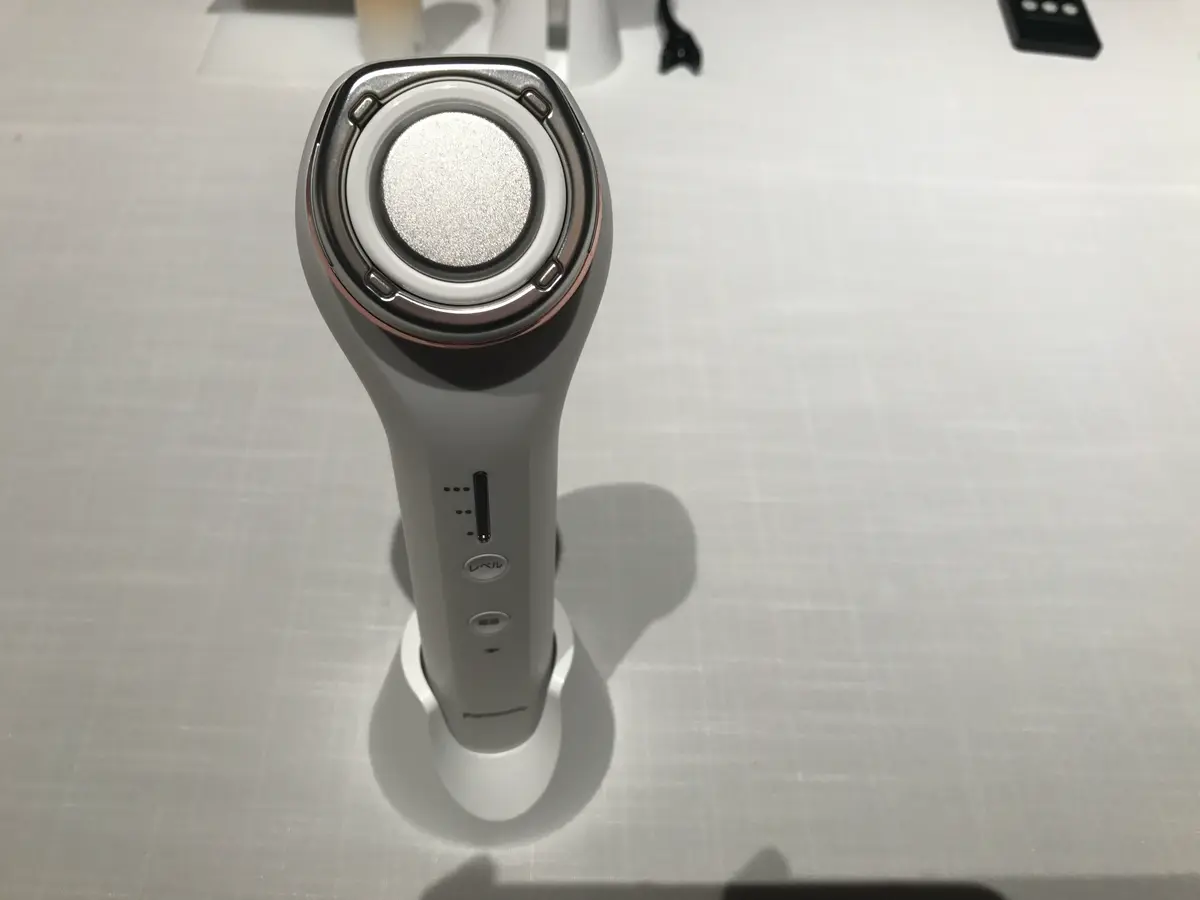 パナソニック ビューティのRF美容器を体の画像_1