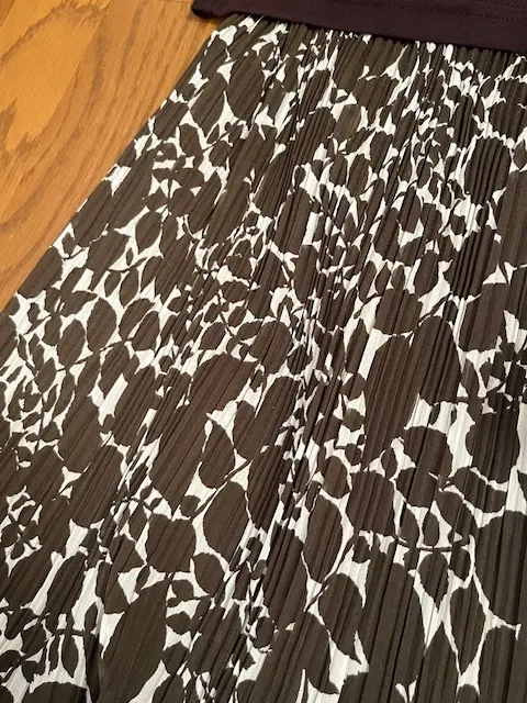 UNIQLO　シフォンティアードスカート　ボタニカル柄　丈長め