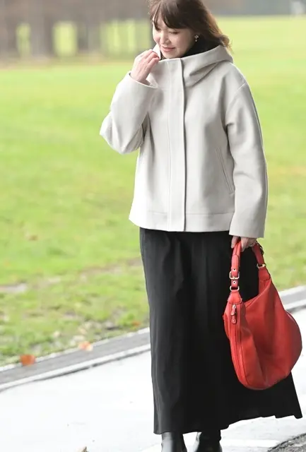 GUコージーメルトンショートフーディコート　冬コーデ