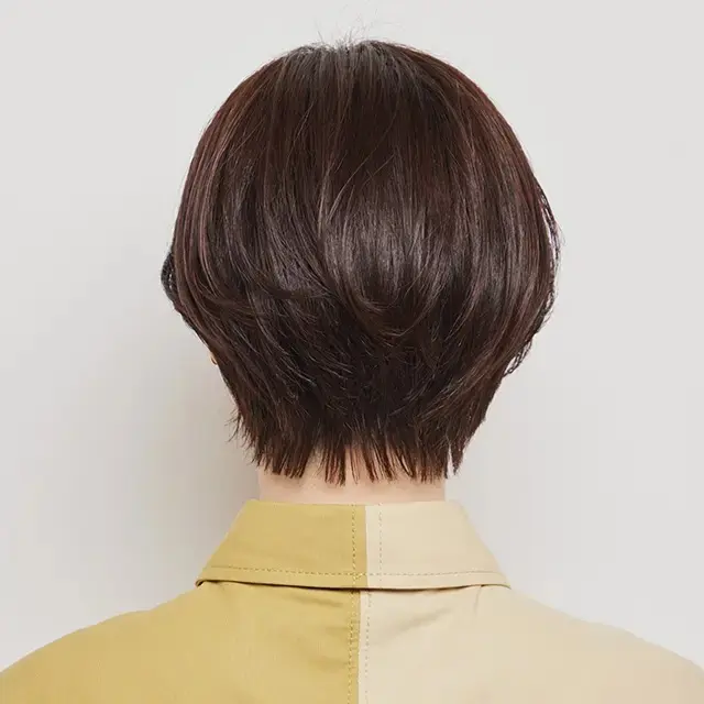 パーマでふんわりショートヘア