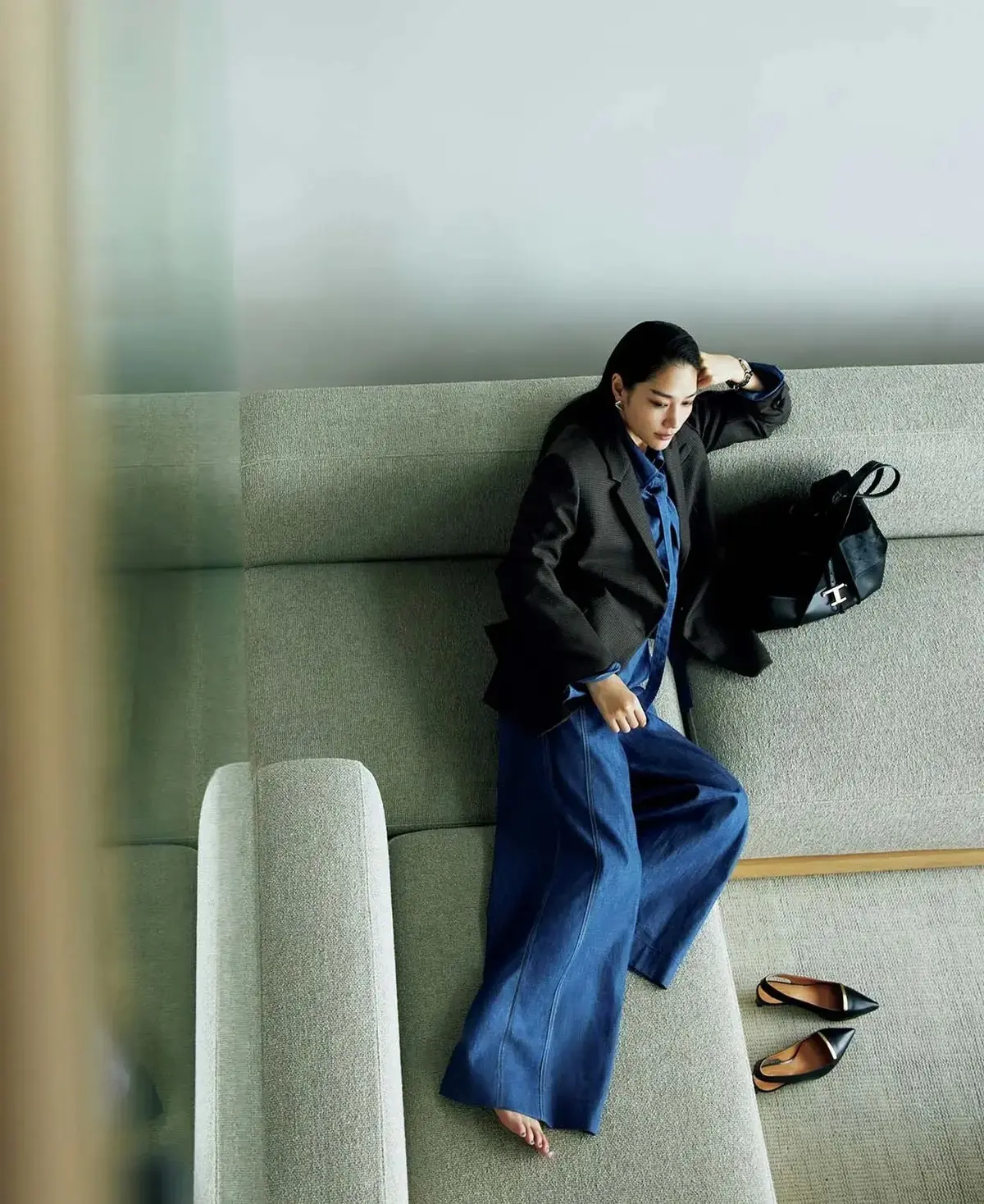 パンツ派もスカート派も「ジャケット」をおしゃれに着こなす！品よく、今っぽい50代の秋スタイル