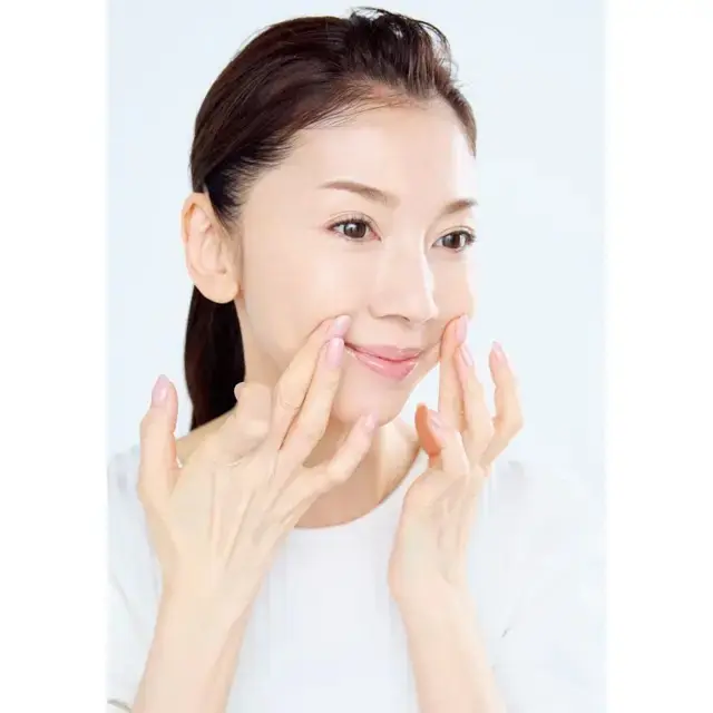 君島十和子さんのシワコスメ使いこなし術　ほうれい線