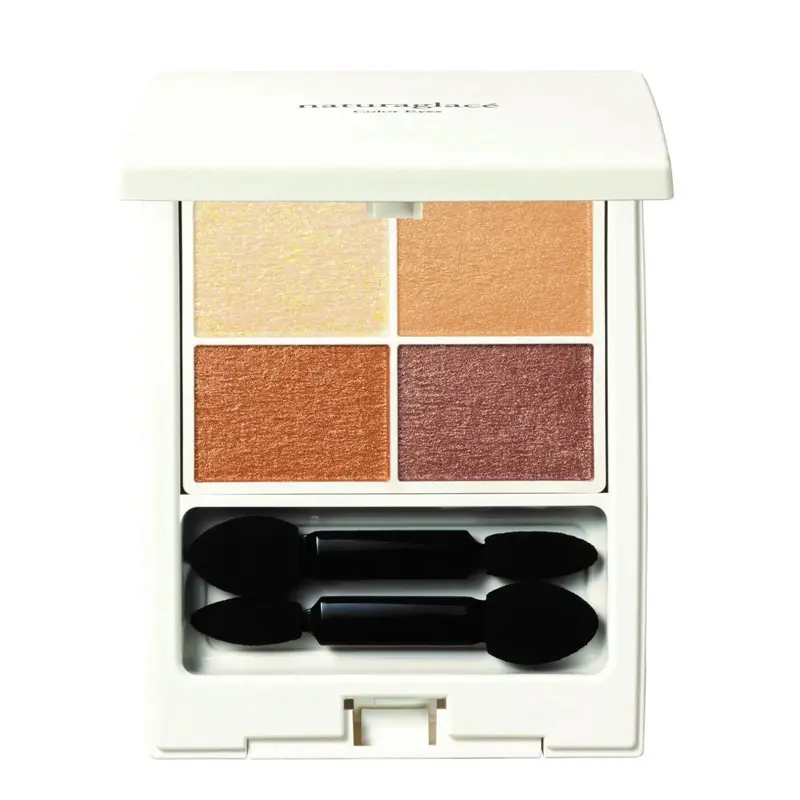 OurAge×Webエクラ ナチュラグラッセ アイカラーズ 01 ￥4,290／ネイチャーズウェイ