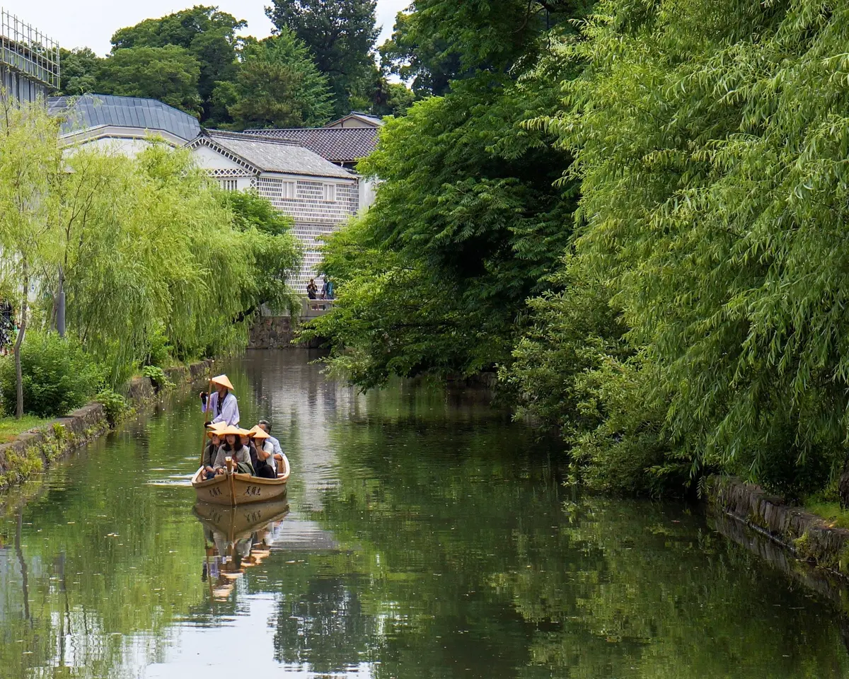 お気に入りTシャツ を着て旅への画像_1