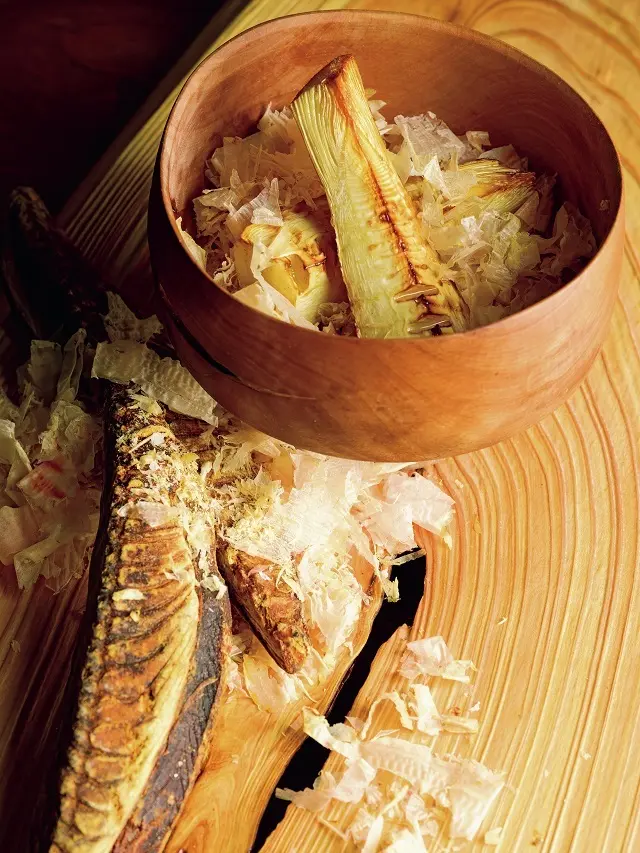 「ほっこり“まぐろ節を食べる　筍”」