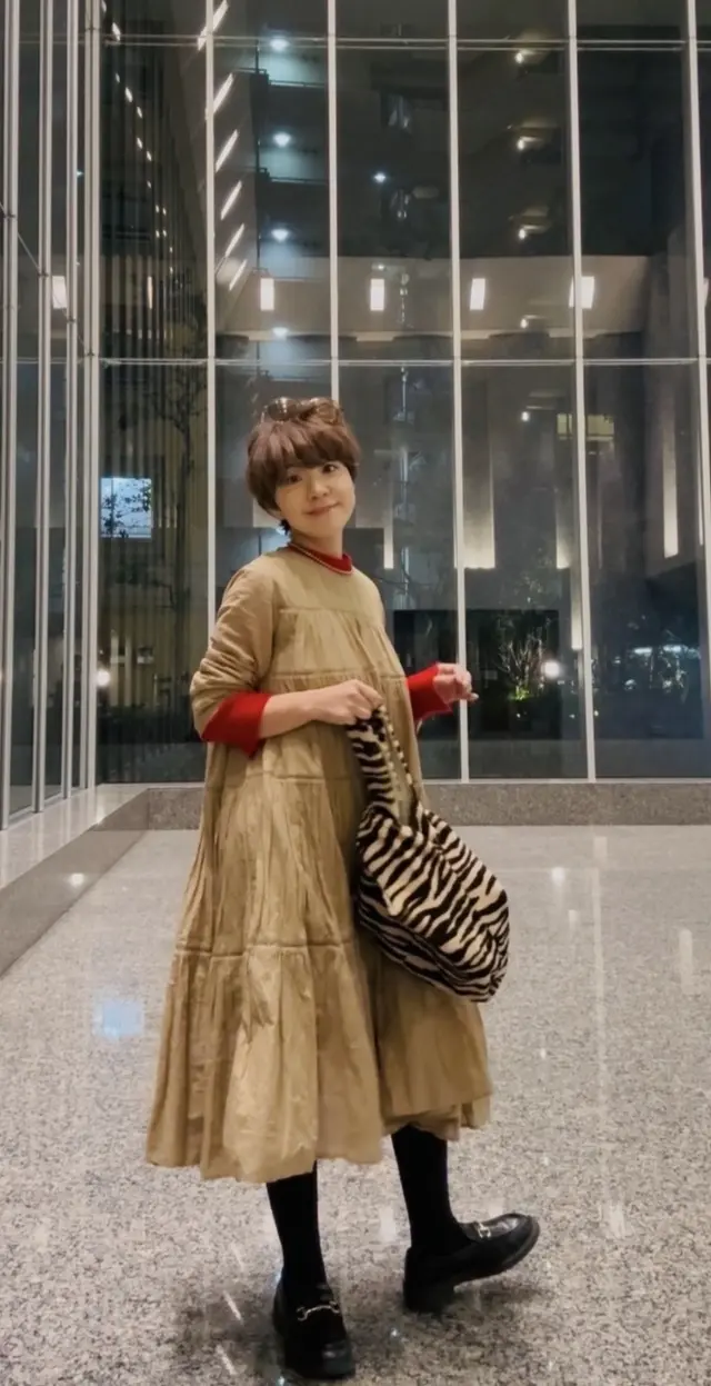 冬は赤ニットで早くもクリスマス気分！の画像_2